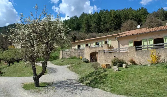 Gîtes Clos La Roche “Les Faurines 1”