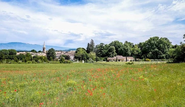 Gîte 4* Le Vallon du Barbaras -in the countryside and in the heart of the village of Saint-Didier
