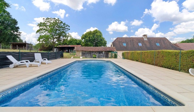 'Gite Cosy En Pierres Apparentes' House with Private Pool, Private Terrace & Shared Garden