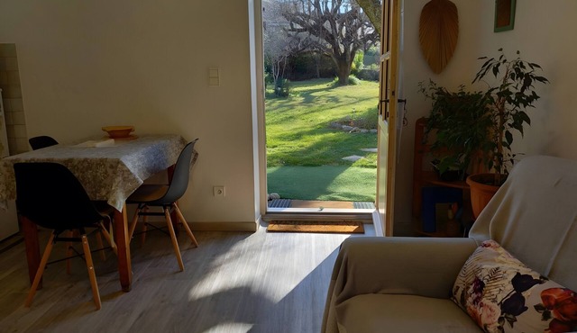 Gîte Des Pivoines: Romantic Getaway in the South