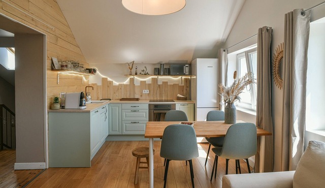 Gîte Les Collines with Garden and Private Jacuzzi