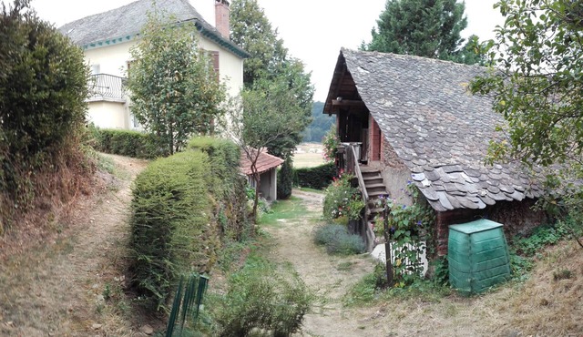 Gite La Griffoulière to Flagnac 4 to 15 people in Aveyron