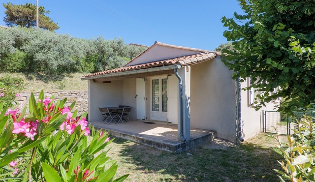 Gite Le Micocoulier La Fontinelle – Modern Holiday Home in Peaceful Ardèche Nature