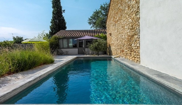 Gite Les Enfantines at the foot of Mont Ventoux, 3km from Bedoin
