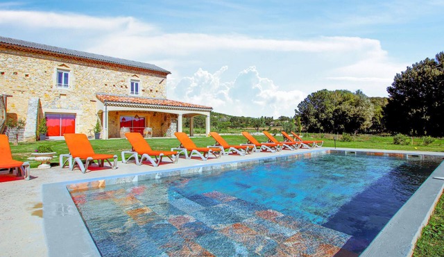 Gorgeous home in Sauzet