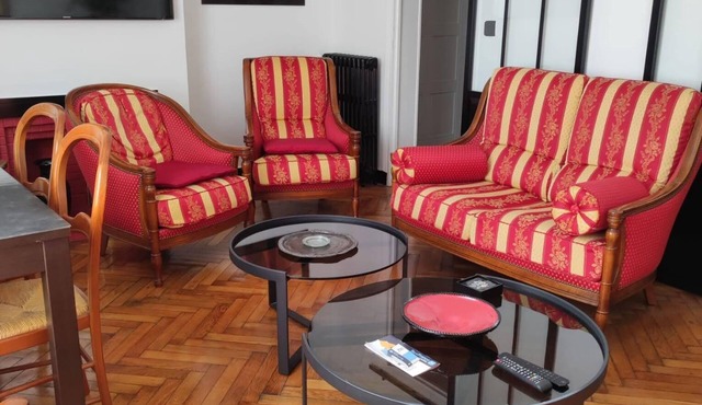 Grand Appartement de Charme Près de Paris