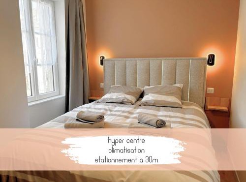 Grand duplex haut de gamme, 4pers, hyper centre, climatisation, stationnements à 10m , très calme