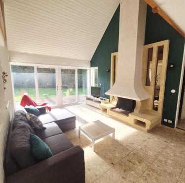 Grande maison de 4 chambres avec jardin et baby-foot in Trignac