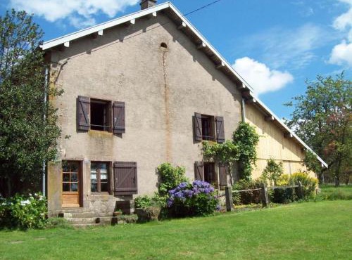 Grande maison rénovée avec WIFI, idéale pour familles - FR-1-583-406
