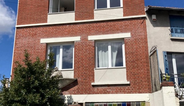 Great House With Terrace Near Metro (15 min from Châtelet Les Halles)