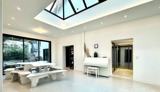 Greenery House near Paris
