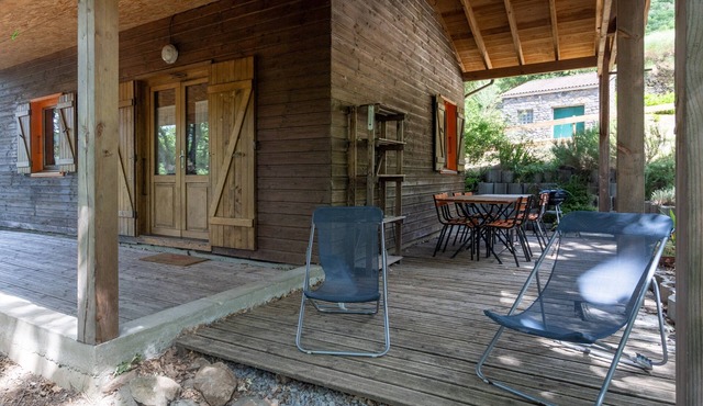 Guest House 'Chalet Orange' with Balcony and Wi-Fi