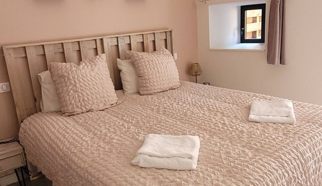 Guest Room “Châtaigneraie” with Private Terrace and Jacuzzi