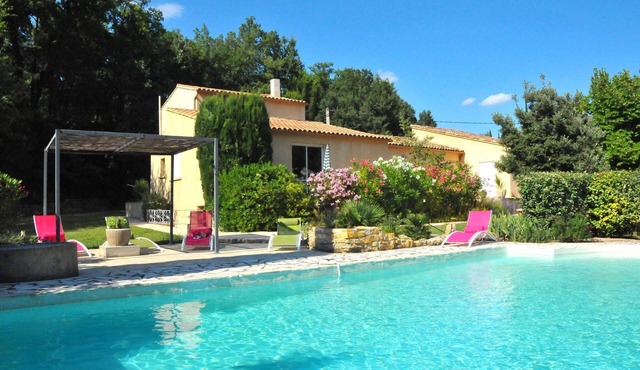holiday home in Puyméras with garden
