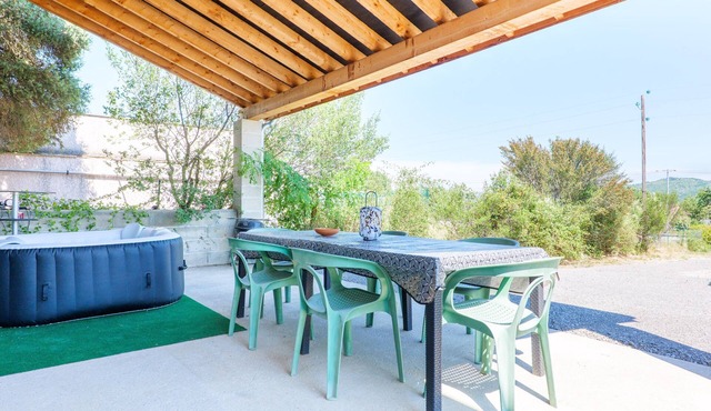 Holiday Home 'Le Gecko' with Private Terrace and Wi-Fi
