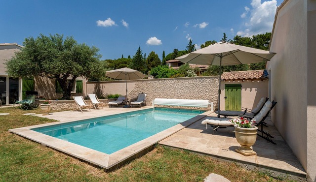 Holiday Home “Lou Cigaloun” with Private Pool, Wi-Fi & Air Conditioning