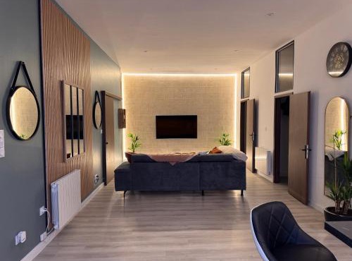 HOME 102 Cosy