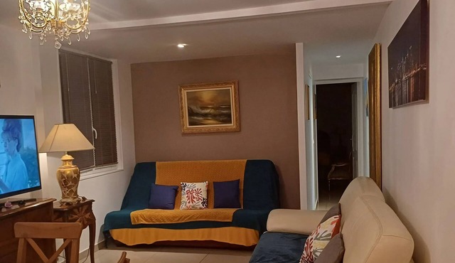Homerez - Apartment in Paray, terrace