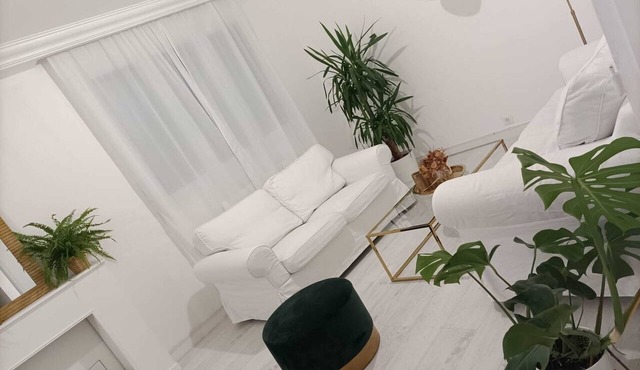 Homerez - Beautiful appartement for 8 ppl. with terrace at Villeneuve-le-Roi