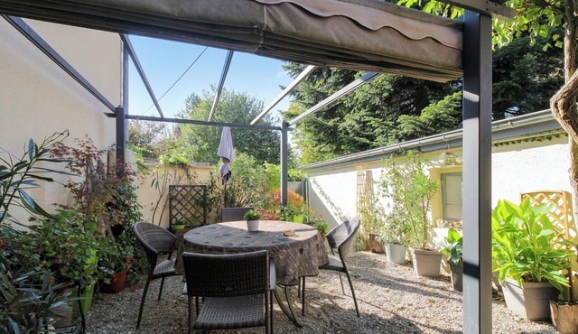 Homerez - Comfortable House in Ornans - Garden