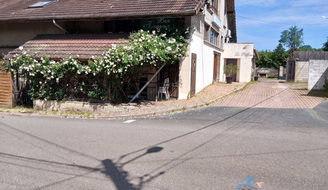 Homerez - Family home in Échenans, peaceful getaway