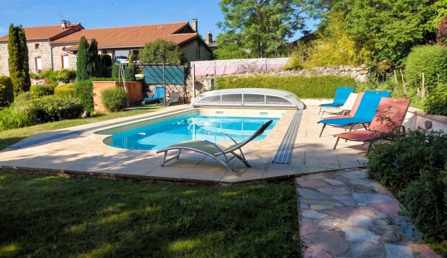 Homerez - House in Siaugues-Sainte-Marie