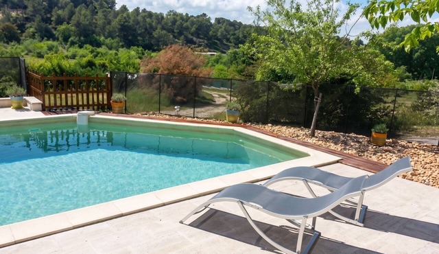Homerez - Villa in Le Beaucet