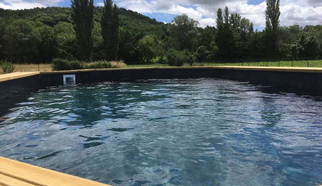 HOUSE 3 MINUTES FROM MONTCUQ WITH SWIMMING POOL AND LARGE ENCLOSED GARDEN