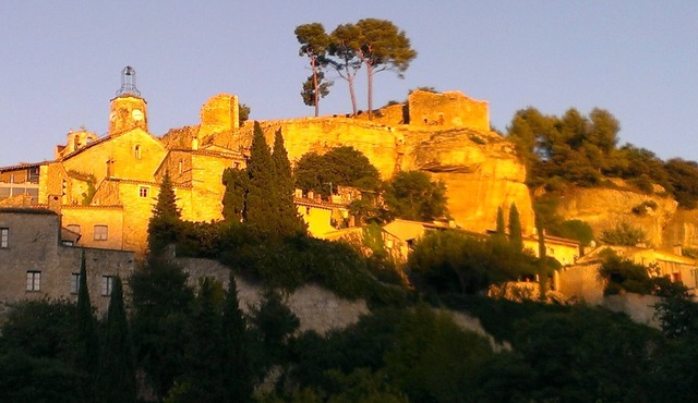 House located in the heart of Le Beaucet village between Provence and Luberon