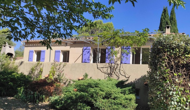 HOUSE NATURAL PARK REG LUBERON. 100m2+terrace35m2+Piscine 9x4 vue s/collines