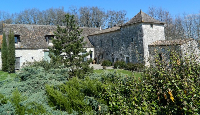 In exceptional castle farm from the 14th, detached house for 2 people in Saint-Cernin-De-Labarde