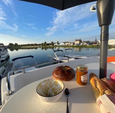 Iris, bateau douillet
