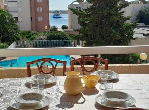 Joli appartement climatisé résidence avec piscine et plage du Grazel à 180m