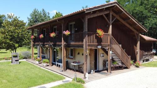 L'étable des amis in Escalans