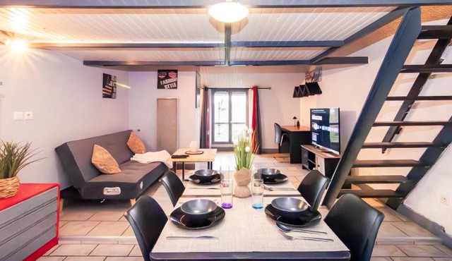'L'Acacia' Design Cocoon, Historic Heart of Vienna