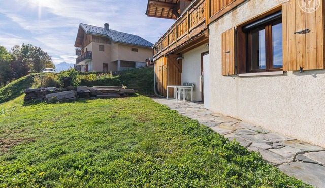 La Cabane Aux Louveteaux