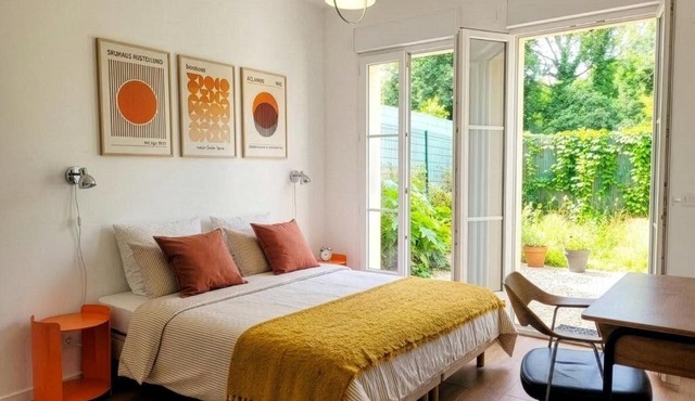 La Maison Marne & Bois - Private Suite & Garden, kitchenette, near Paris