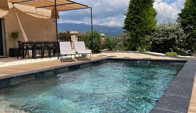 LA VILLA 81