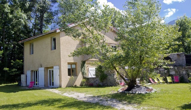 Large bright house, 200m², 5 bedrooms, high comfort, 20min away from ski runs