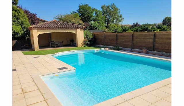 Large, quiet house with swimming pool.
