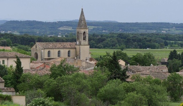 Le Belvédère, Dans un Paisible Village Provençal, au Pied du Mont Ventoux