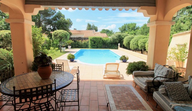Le Bosquet - situated in the pretty village of Saint Didier