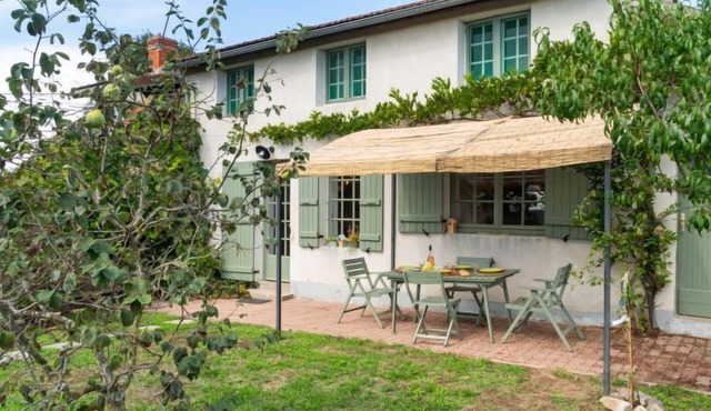 Le Glaude by Interhome