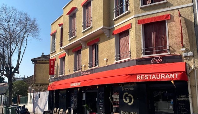 Le Grand Café