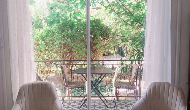 LE Jasmin Appartement à Gentilly 2 Chambres Balcon et Parking