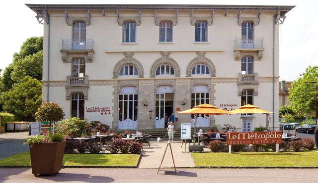 Le Métropole