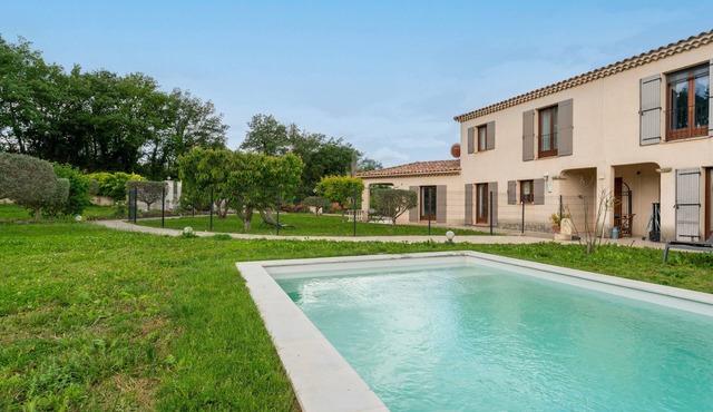 Le Nichoir au pied du Ventoux: Mountain View, Wi-Fi & AC Vacation Home
