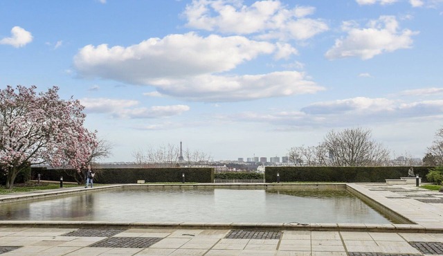 Le Saint-Cloud moderne - Vue imprenable sur Paris in Saint-Cloud