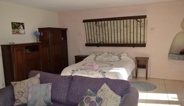 Le Studio in Azille