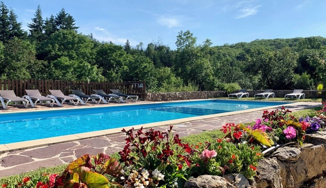 LE VIALLON - LA SALAMANDRE COTTAGE - 60M² - COVERED TERRACE WITH A VIEW OF THE HEATED POOL